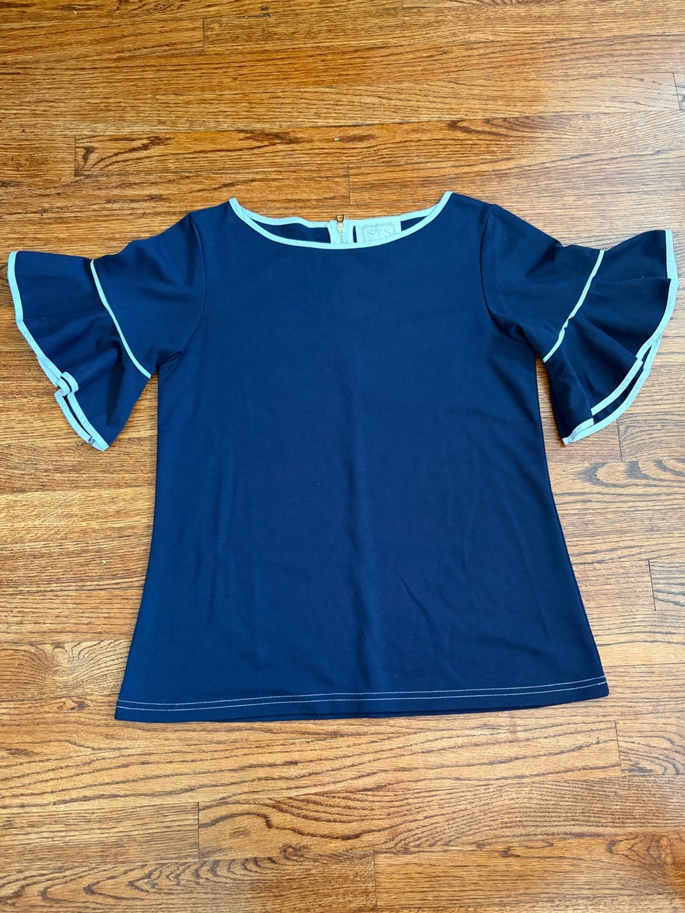 Sail to Sable Navy Blue Ruffle Sleeve Top Boat Neck Women’s Size Small
